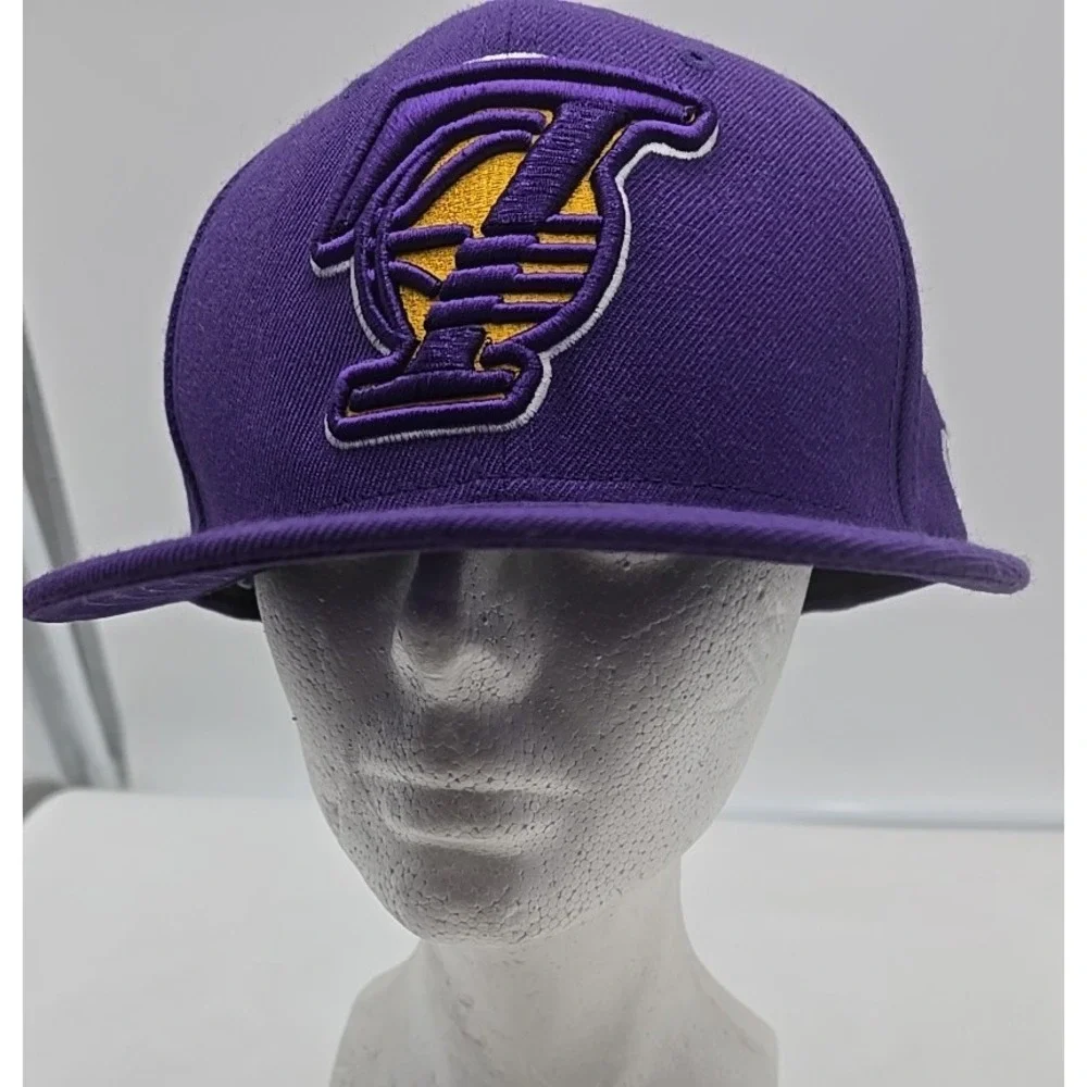 REMIXED New Era Los Angeles Lakers NBA Upside Down 9FORTY A-Frame Snapback Y2K